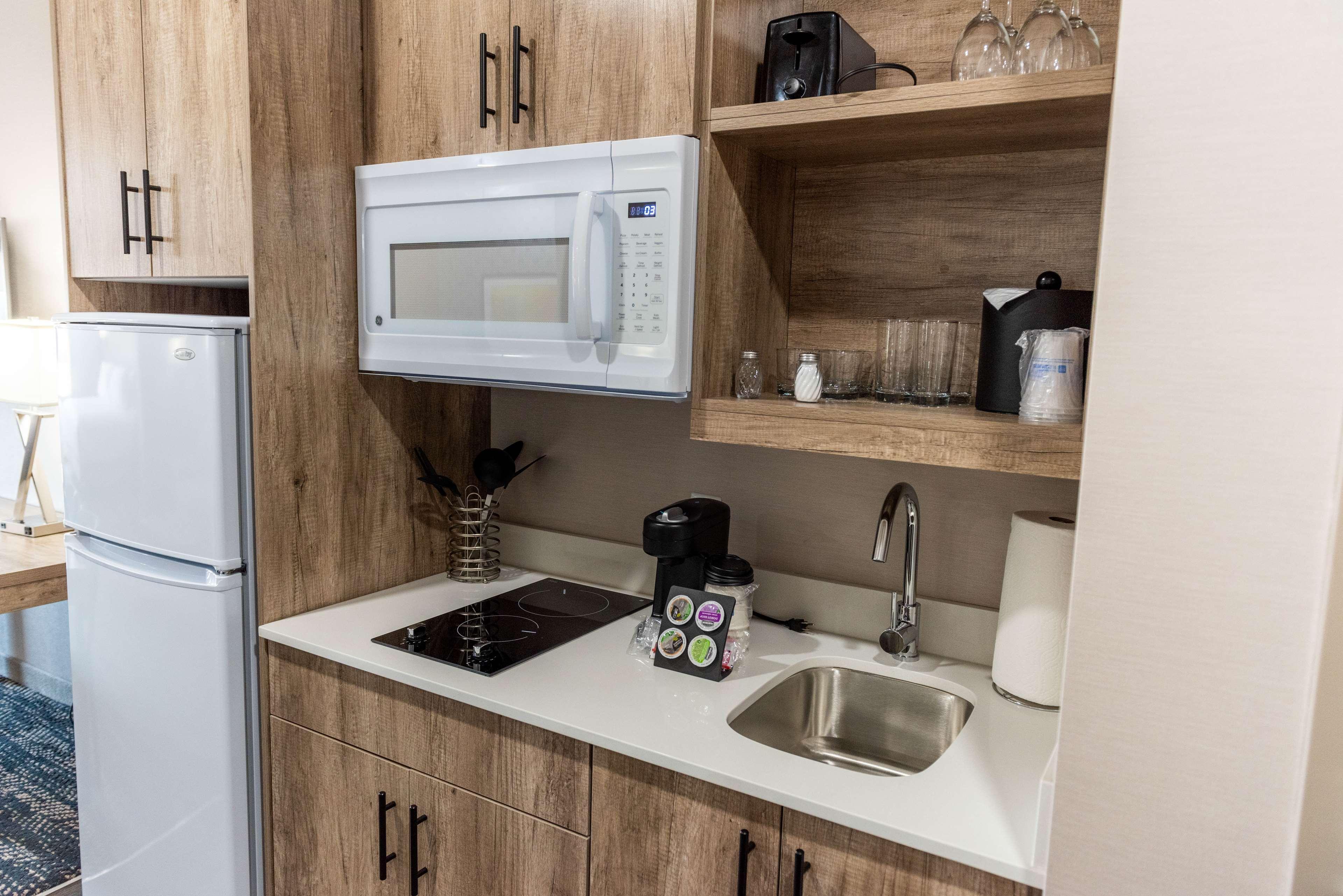 Best Western Premier Executive Residency Medicine Hat Exteriér fotografie